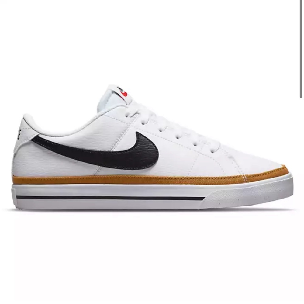 Women’s Nike Court Legacy